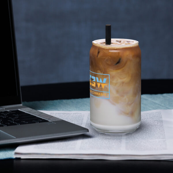 DEƎW Can-shaped Glass - Image 3