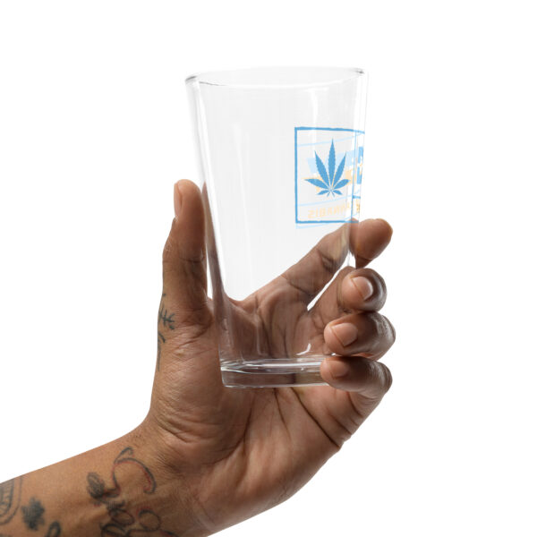 DEƎW Premium Pint Glass - Image 3